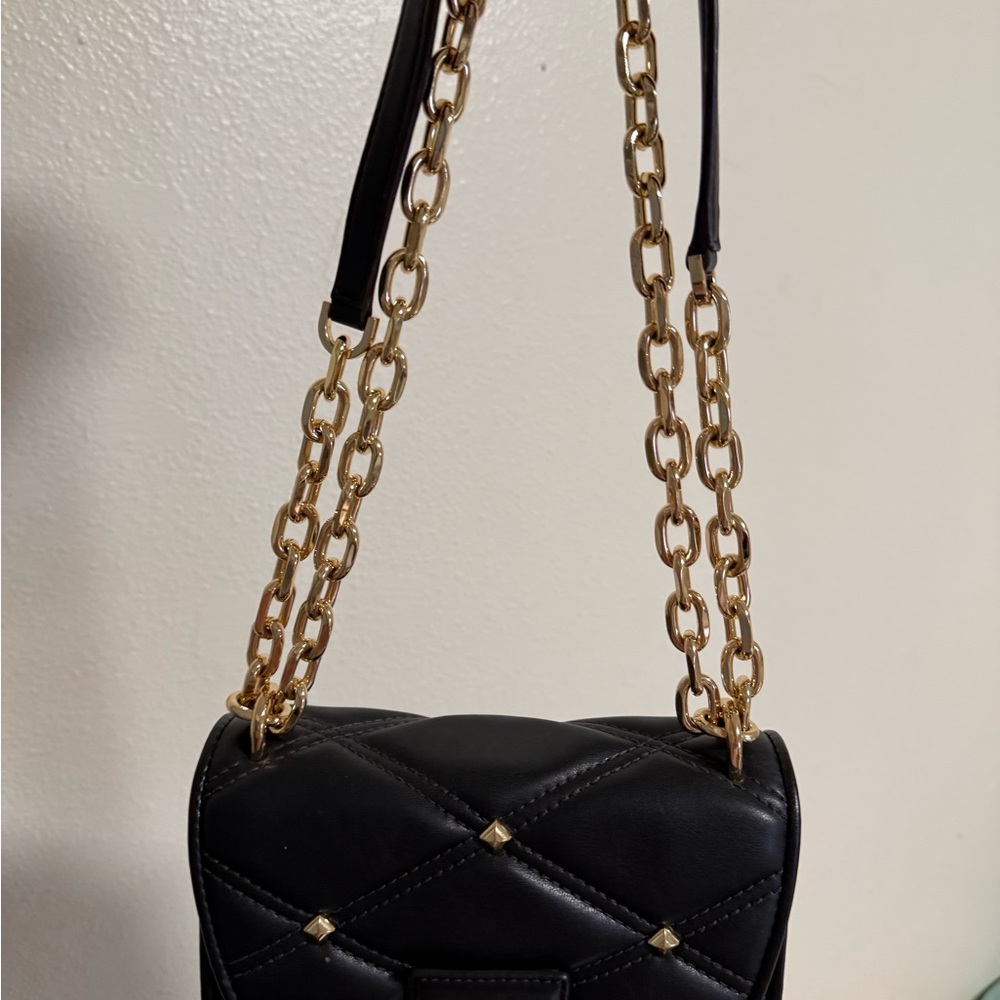 Elegant Black Quilted Chain Shoulder Bag